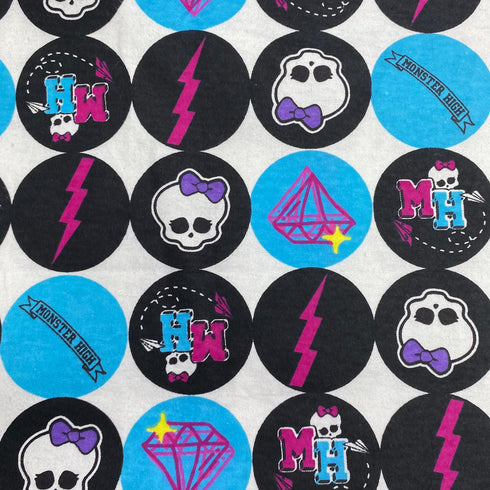 3 Metres High Quality Brushed Cotton - 45" Wide (Pretty Skull)