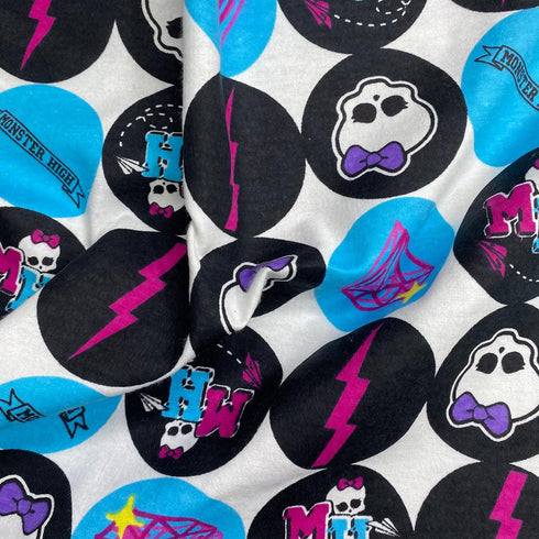 3 Metres High Quality Brushed Cotton - 45" Wide (Pretty Skull)